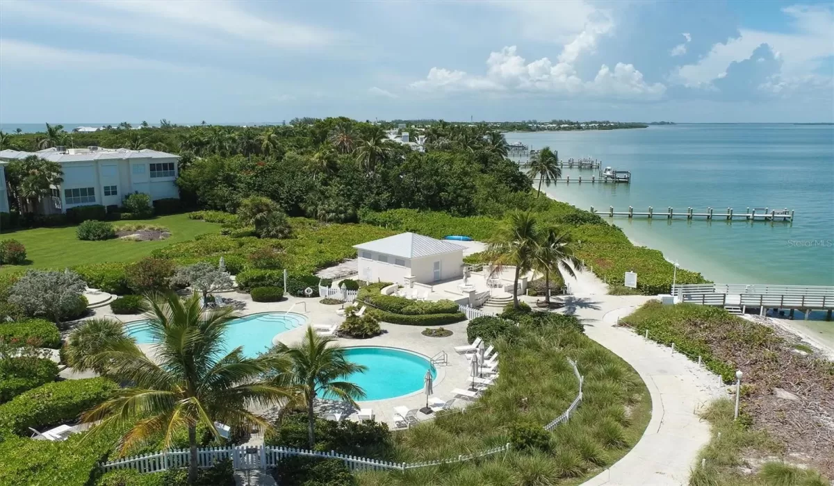 3 Bedrooms Bedrooms, 0 ,3 BathroomsBathrooms,Residential,For Sale,0,D6141496