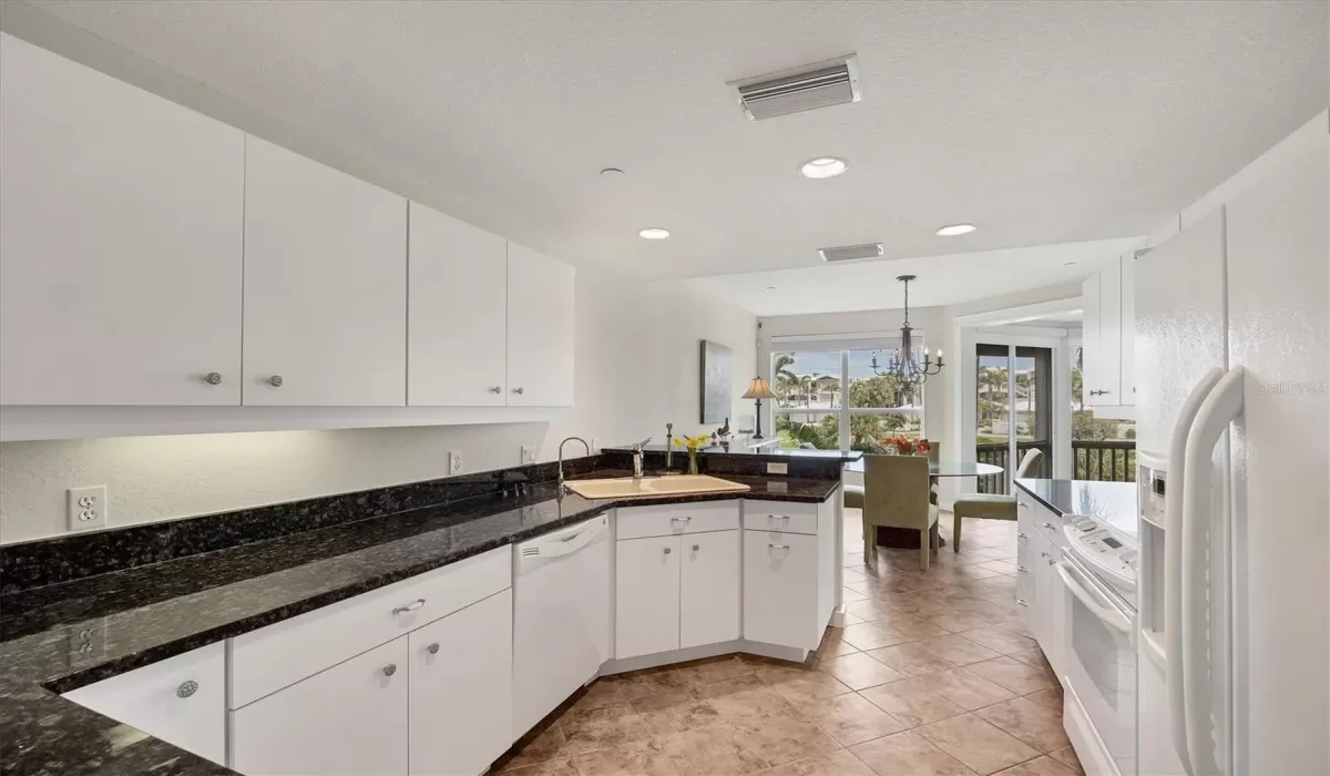 3 Bedrooms Bedrooms, 0 ,3 BathroomsBathrooms,Residential,For Sale,0,D6141496