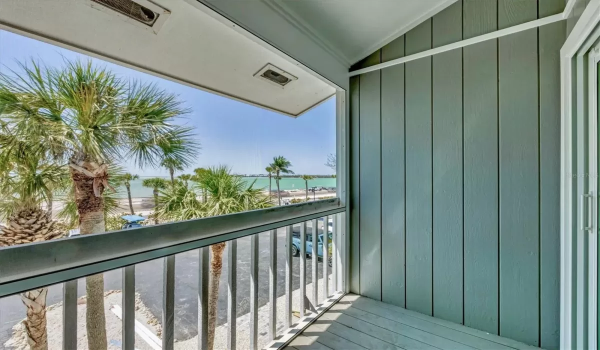 Gulf Views!