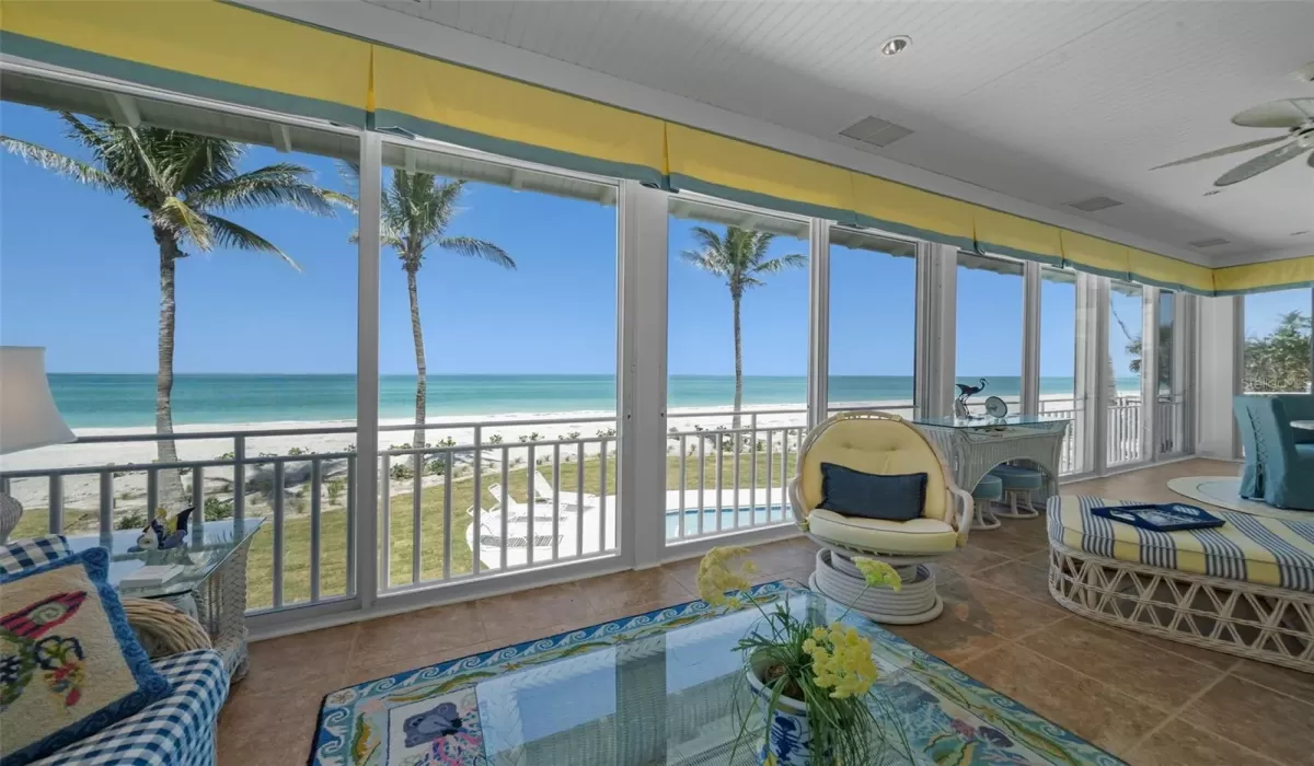 5 Bedrooms Bedrooms, 0 ,6 BathroomsBathrooms,Residential,For Sale,0,D6142460