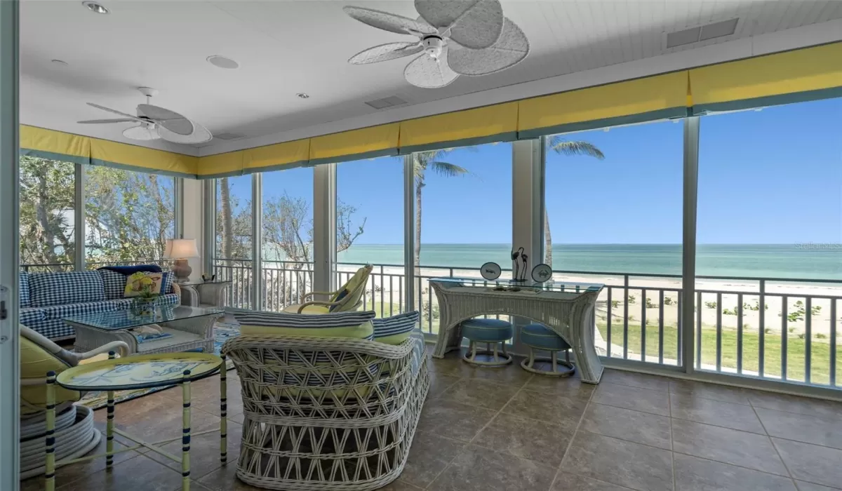 5 Bedrooms Bedrooms, 0 ,6 BathroomsBathrooms,Residential,For Sale,0,D6142460