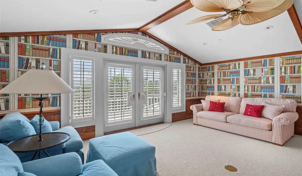 3rd floor family room