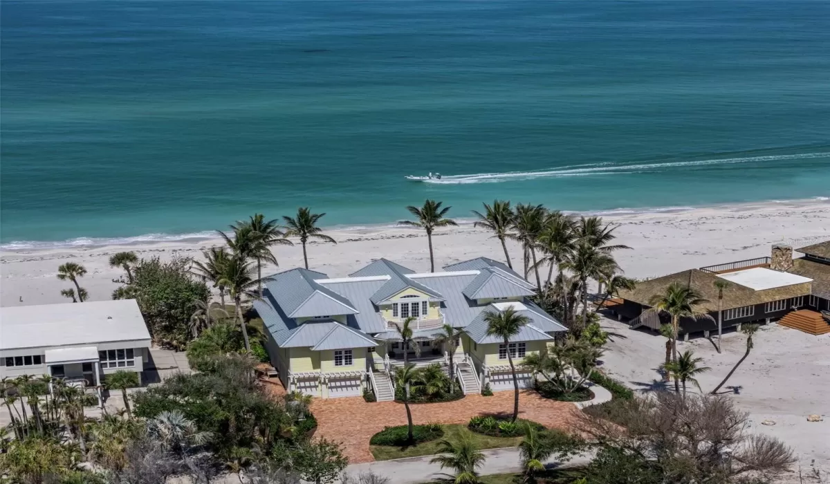 5 Bedrooms Bedrooms, 0 ,6 BathroomsBathrooms,Residential,For Sale,0,D6142460