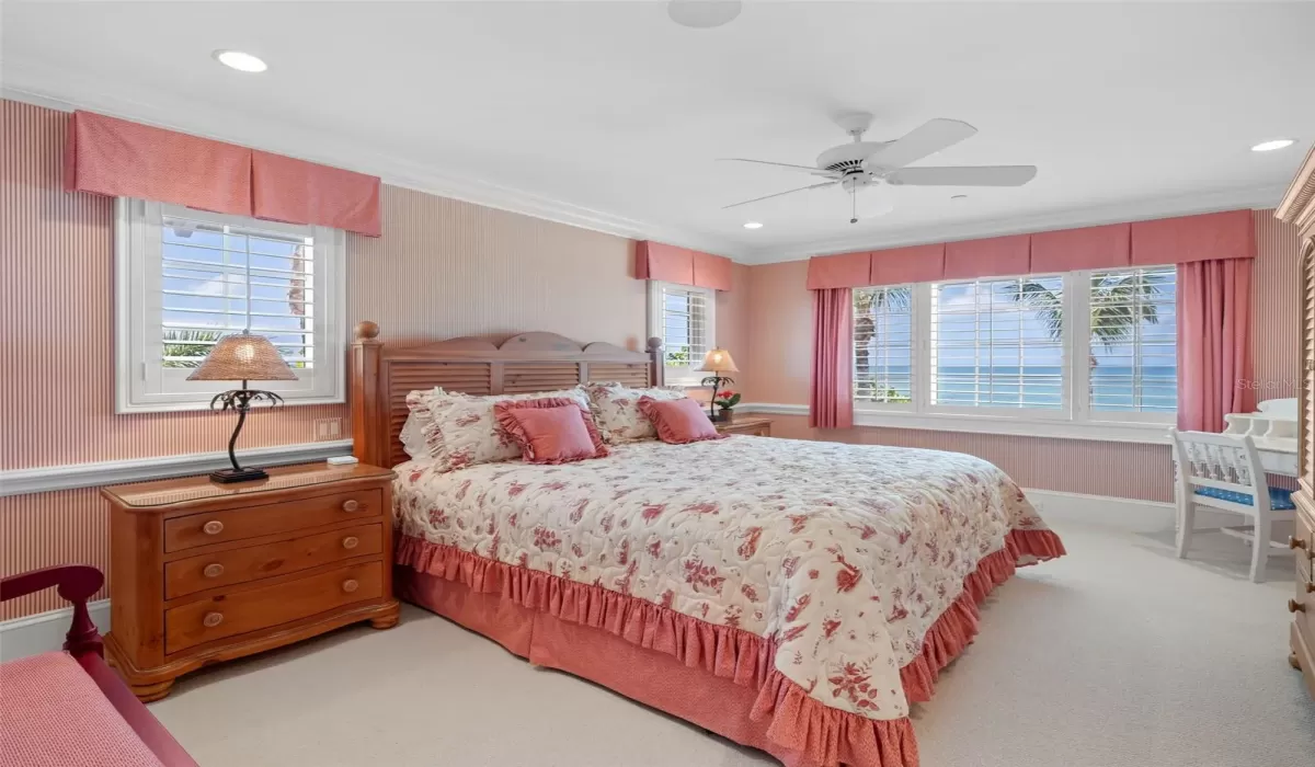 3rd floor guest suite 2