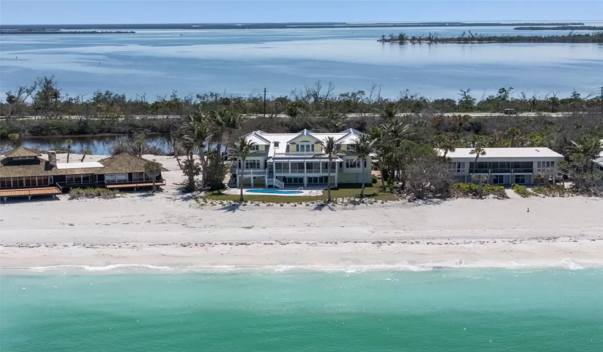 5 Bedrooms Bedrooms, 0 ,6 BathroomsBathrooms,Residential,For Sale,0,D6142460