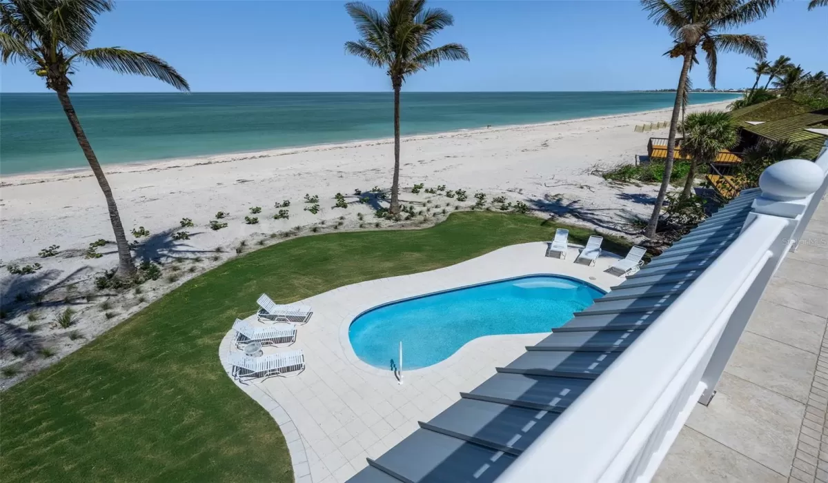 Private pool