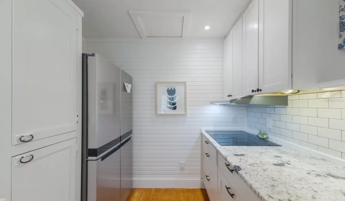 2 Bedrooms Bedrooms, 0 ,1 BathroomBathrooms,Residential,For Sale,0,D6143365