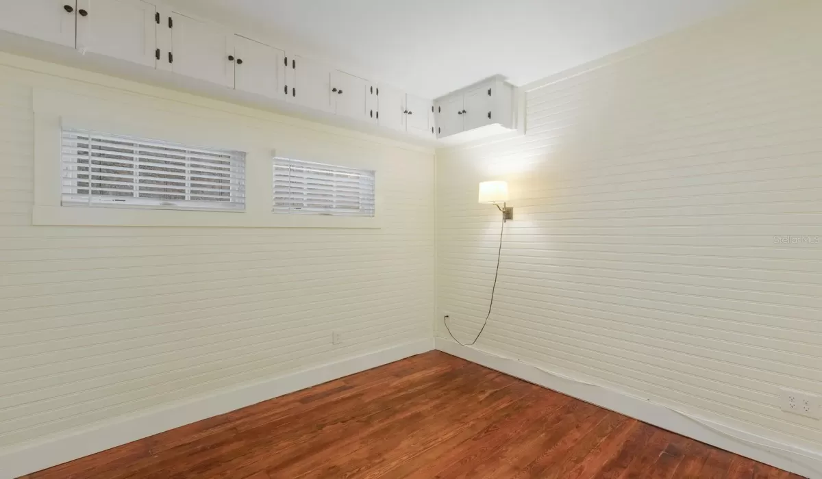 2 Bedrooms Bedrooms, 0 ,1 BathroomBathrooms,Residential,For Sale,0,D6143365