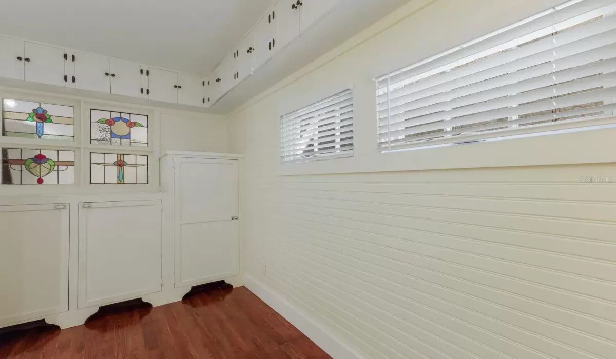 2 Bedrooms Bedrooms, 0 ,1 BathroomBathrooms,Residential,For Sale,0,D6143365