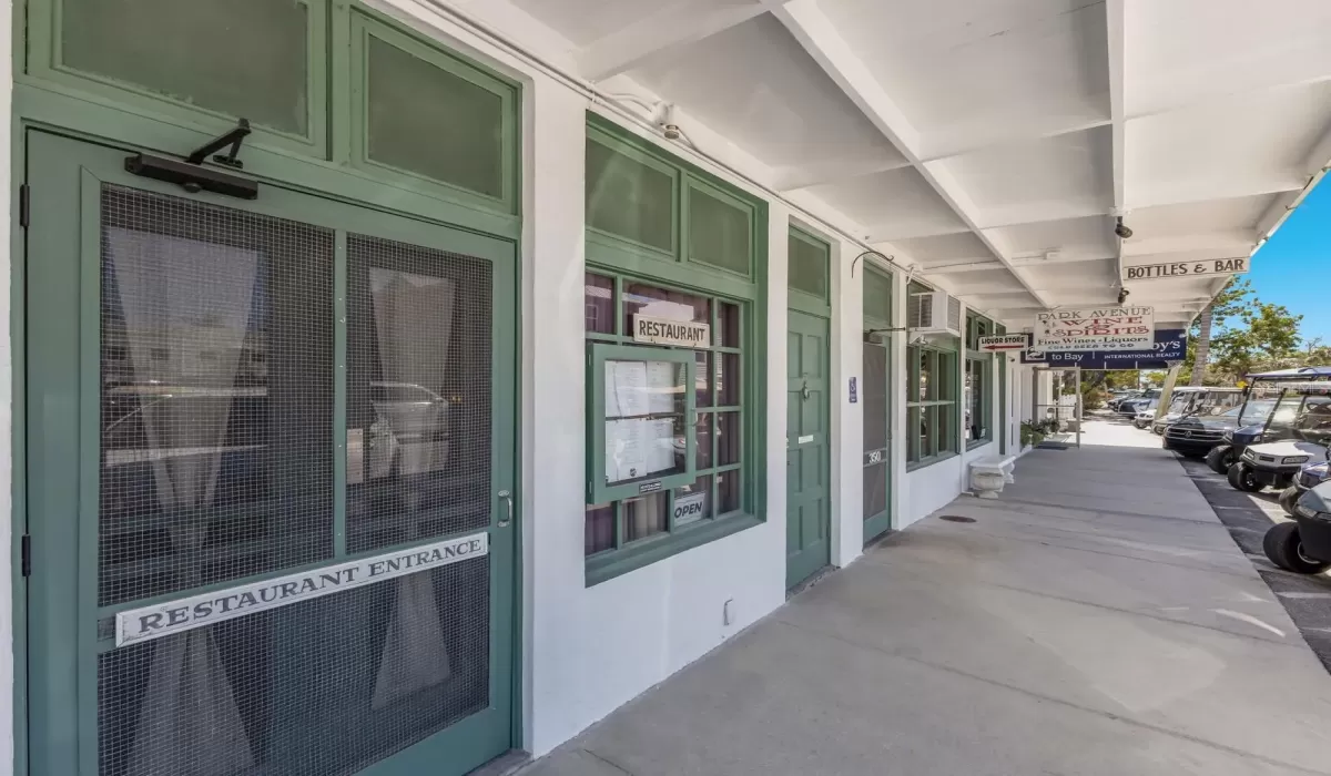 2 Bedrooms Bedrooms, 0 ,1 BathroomBathrooms,Residential,For Sale,0,D6143365