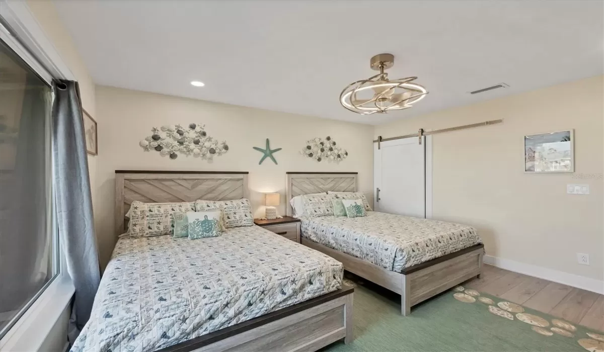 2 Bedrooms Bedrooms, 0 ,2 BathroomsBathrooms,Residential Lease,For Sale,0,D6143437