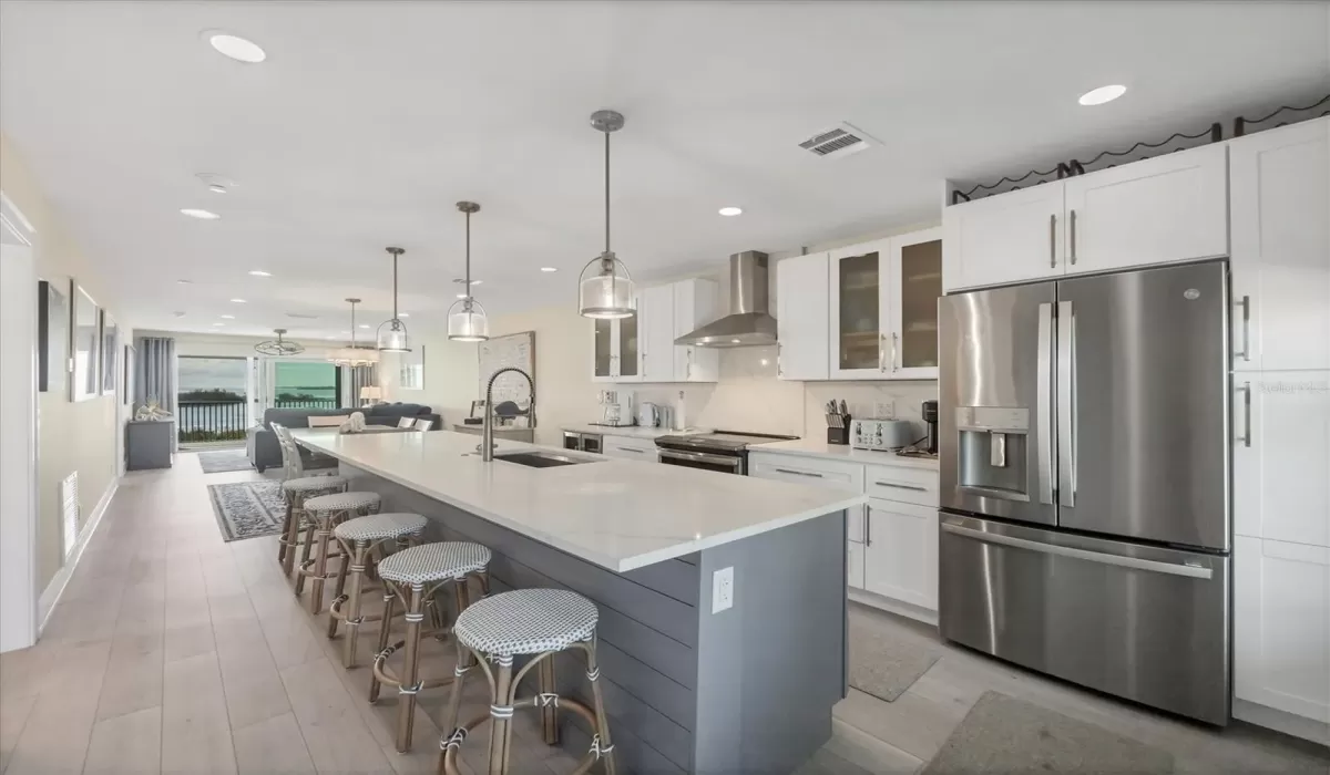 2 Bedrooms Bedrooms, 0 ,2 BathroomsBathrooms,Residential Lease,For Sale,0,D6143437