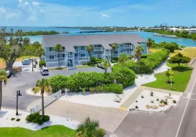 2 Bedrooms Bedrooms, 0 ,2 BathroomsBathrooms,Residential,For Sale,0,D6143411