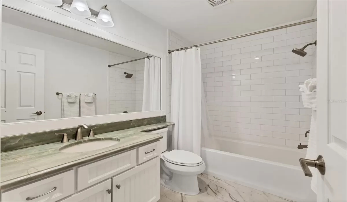 2 Bedrooms Bedrooms, 0 ,2 BathroomsBathrooms,Residential,For Sale,0,D6143411