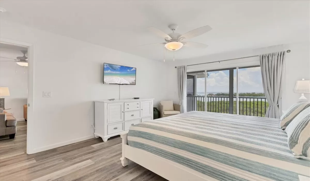 2 Bedrooms Bedrooms, 0 ,2 BathroomsBathrooms,Residential,For Sale,0,D6143411