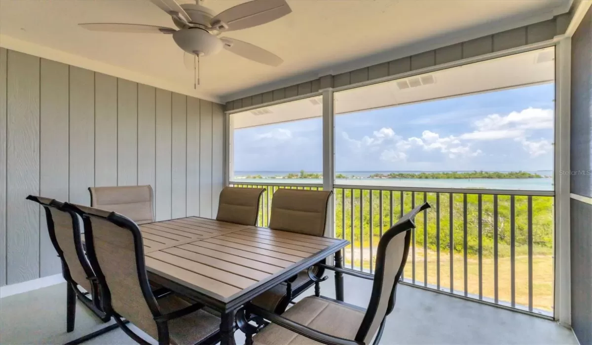 2 Bedrooms Bedrooms, 0 ,2 BathroomsBathrooms,Residential,For Sale,0,D6143411
