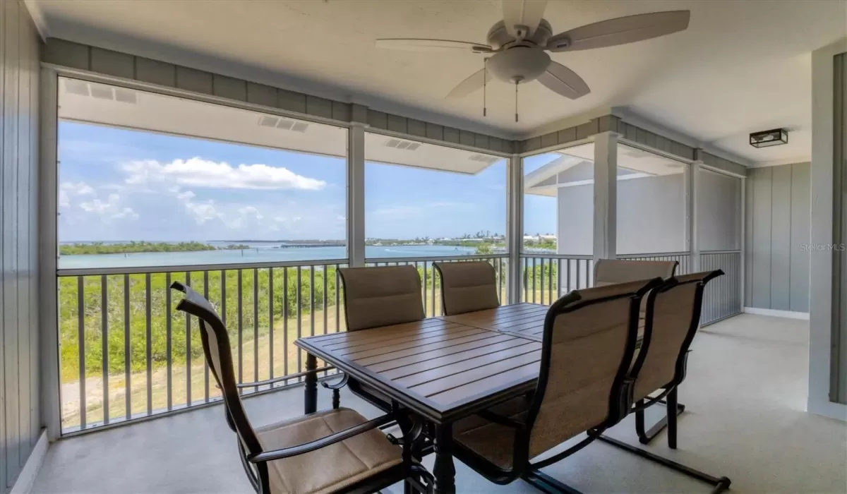 2 Bedrooms Bedrooms, 0 ,2 BathroomsBathrooms,Residential,For Sale,0,D6143411