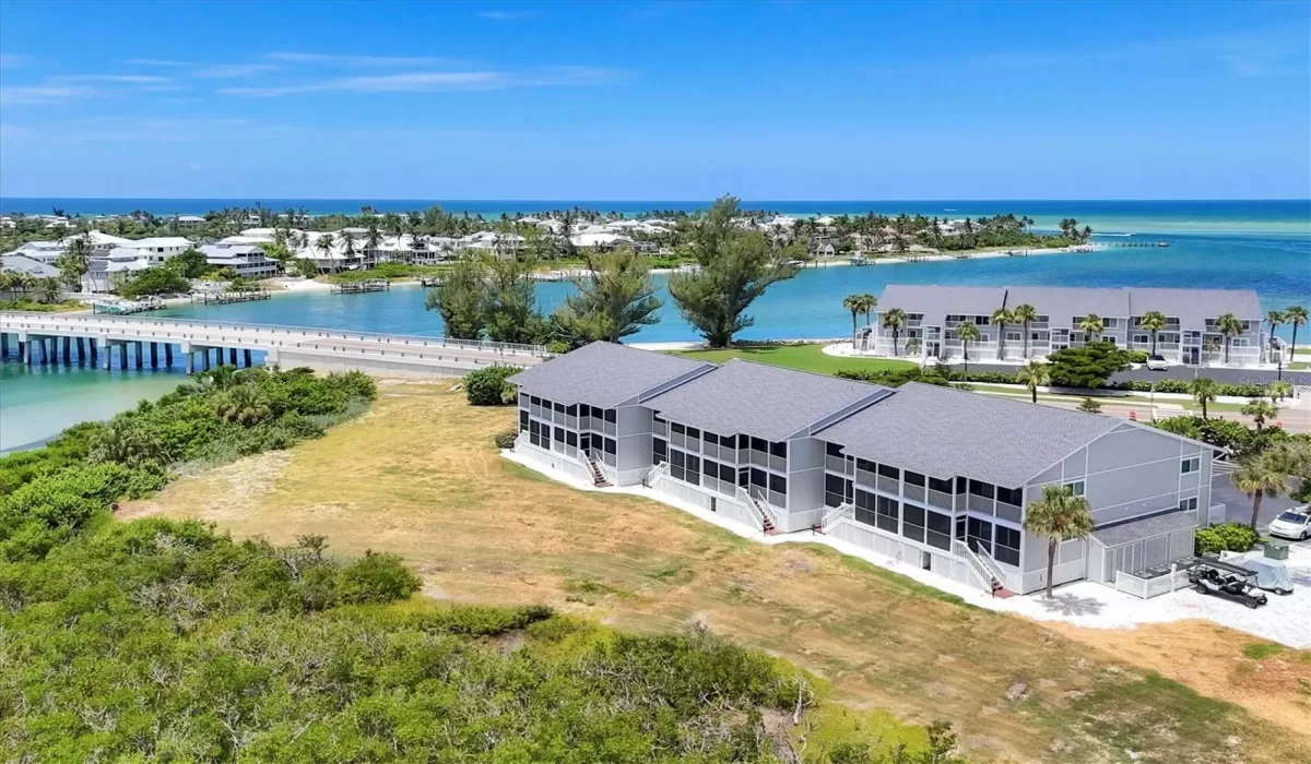 2 Bedrooms Bedrooms, 0 ,2 BathroomsBathrooms,Residential,For Sale,0,D6143411