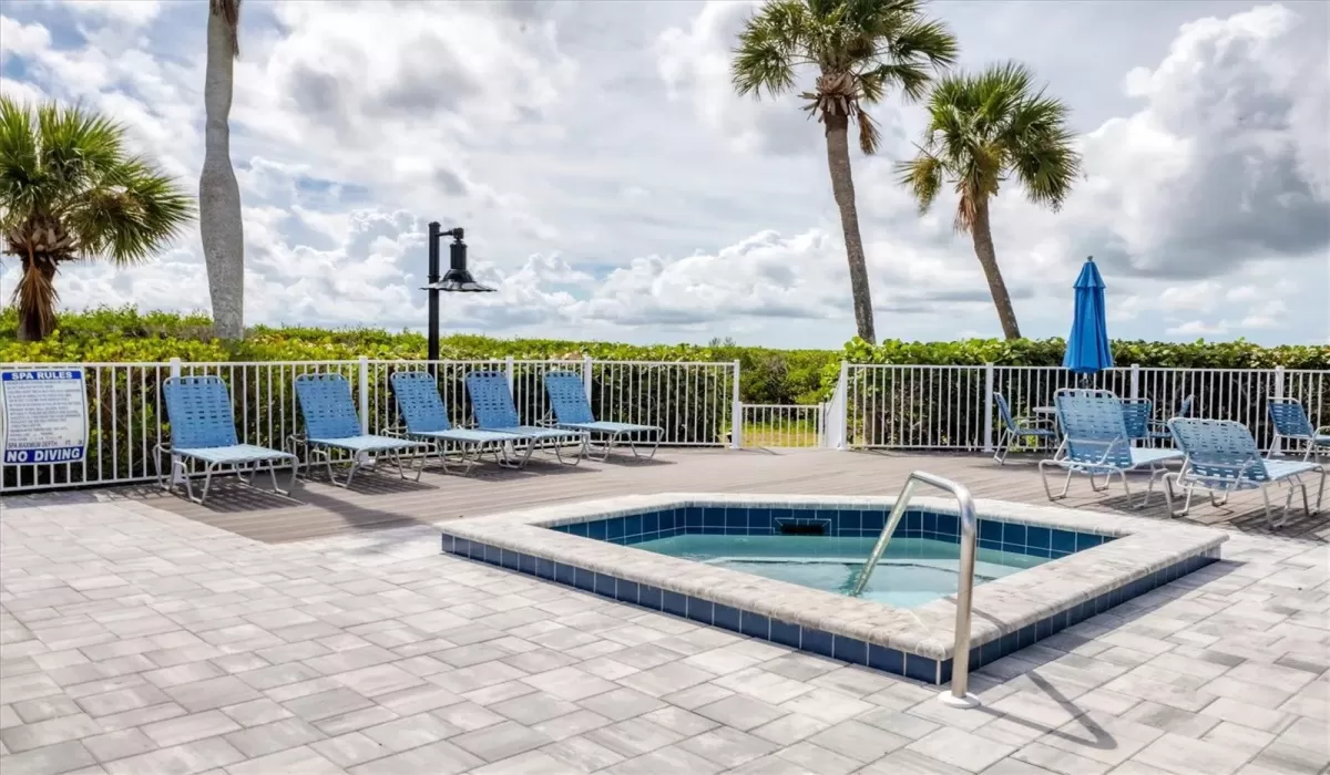 2 Bedrooms Bedrooms, 0 ,2 BathroomsBathrooms,Residential,For Sale,0,D6143411