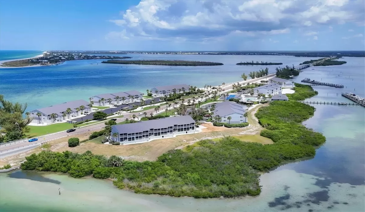 2 Bedrooms Bedrooms, 0 ,2 BathroomsBathrooms,Residential,For Sale,0,D6143411