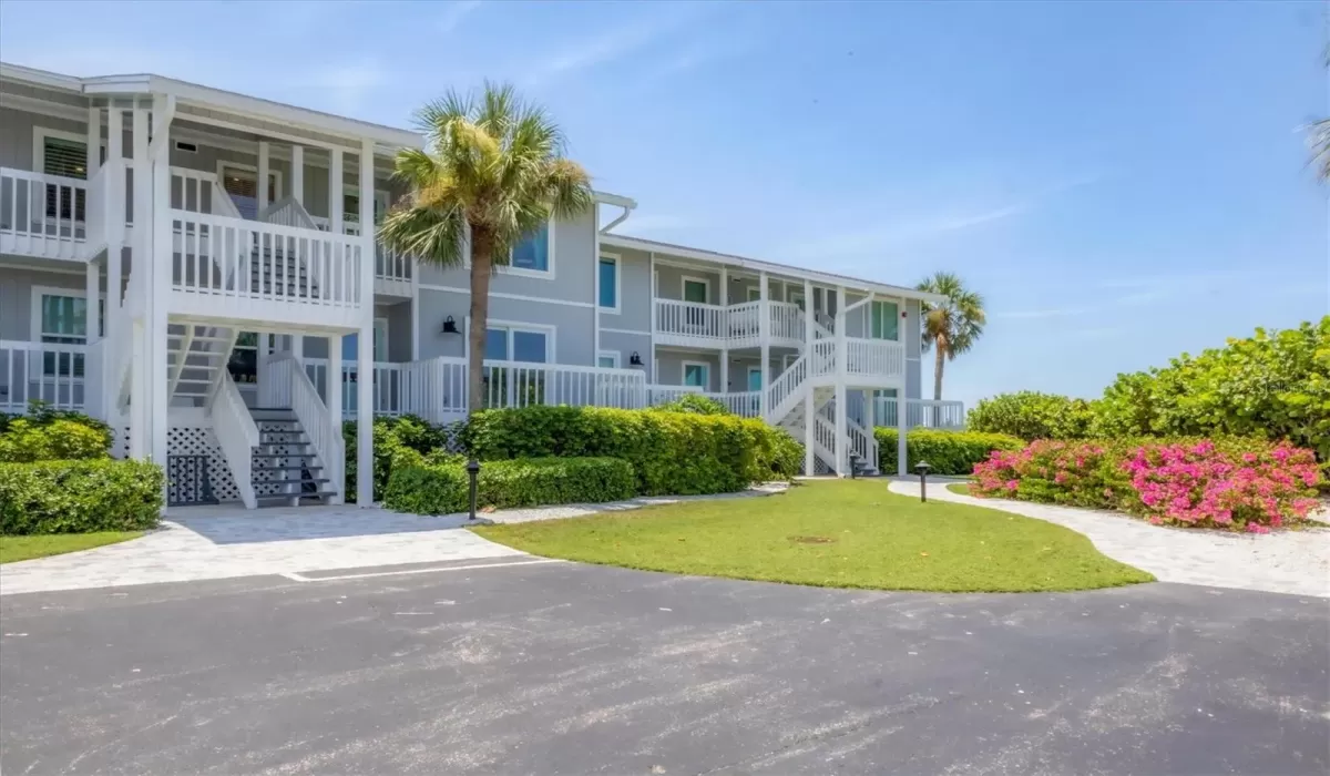 2 Bedrooms Bedrooms, 0 ,2 BathroomsBathrooms,Residential,For Sale,0,D6143411