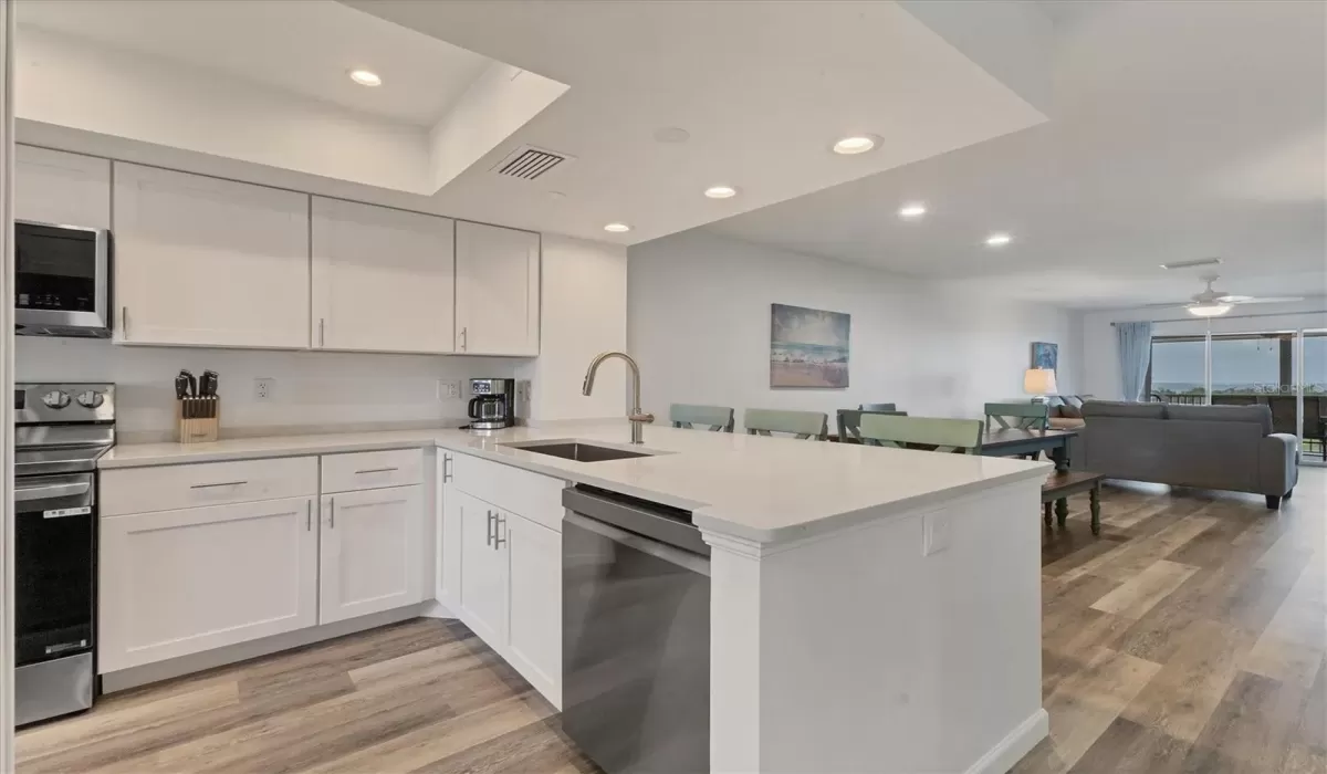 2 Bedrooms Bedrooms, 0 ,2 BathroomsBathrooms,Residential,For Sale,0,D6143411