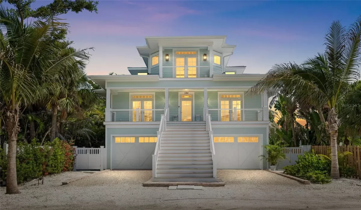 4 Bedrooms Bedrooms, 0 ,3 BathroomsBathrooms,Residential,For Sale,0,TB8414309