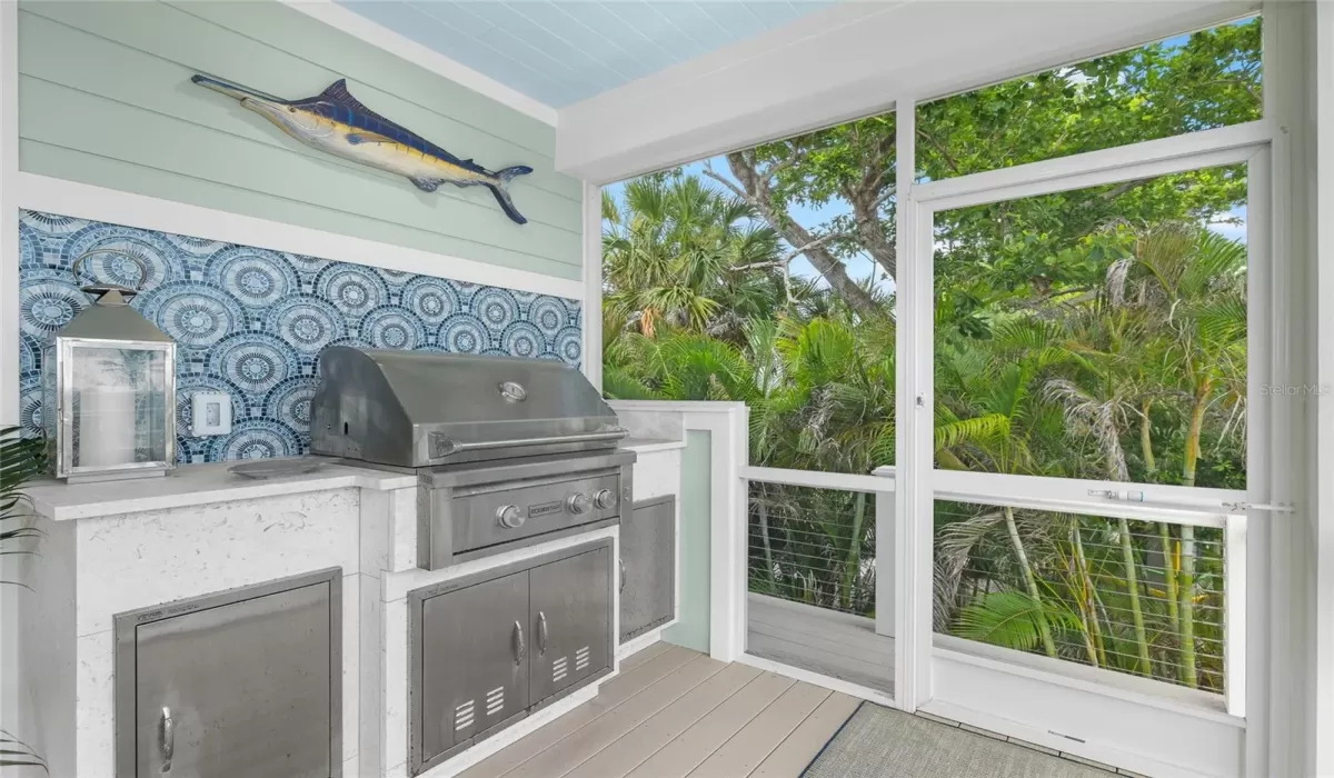 4 Bedrooms Bedrooms, 0 ,3 BathroomsBathrooms,Residential,For Sale,0,TB8414309