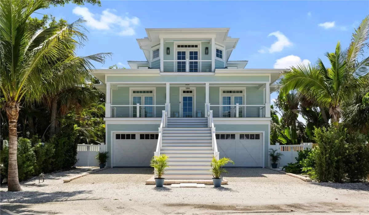 4 Bedrooms Bedrooms, 0 ,3 BathroomsBathrooms,Residential,For Sale,0,TB8414309