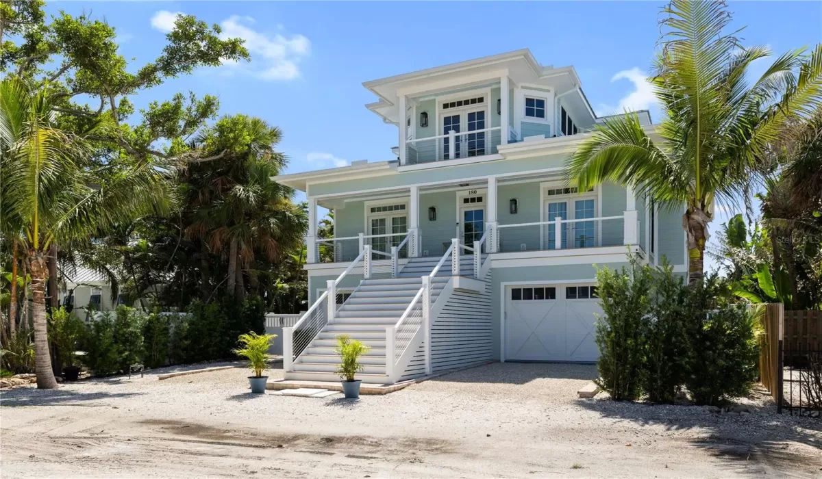 4 Bedrooms Bedrooms, 0 ,3 BathroomsBathrooms,Residential,For Sale,0,TB8414309