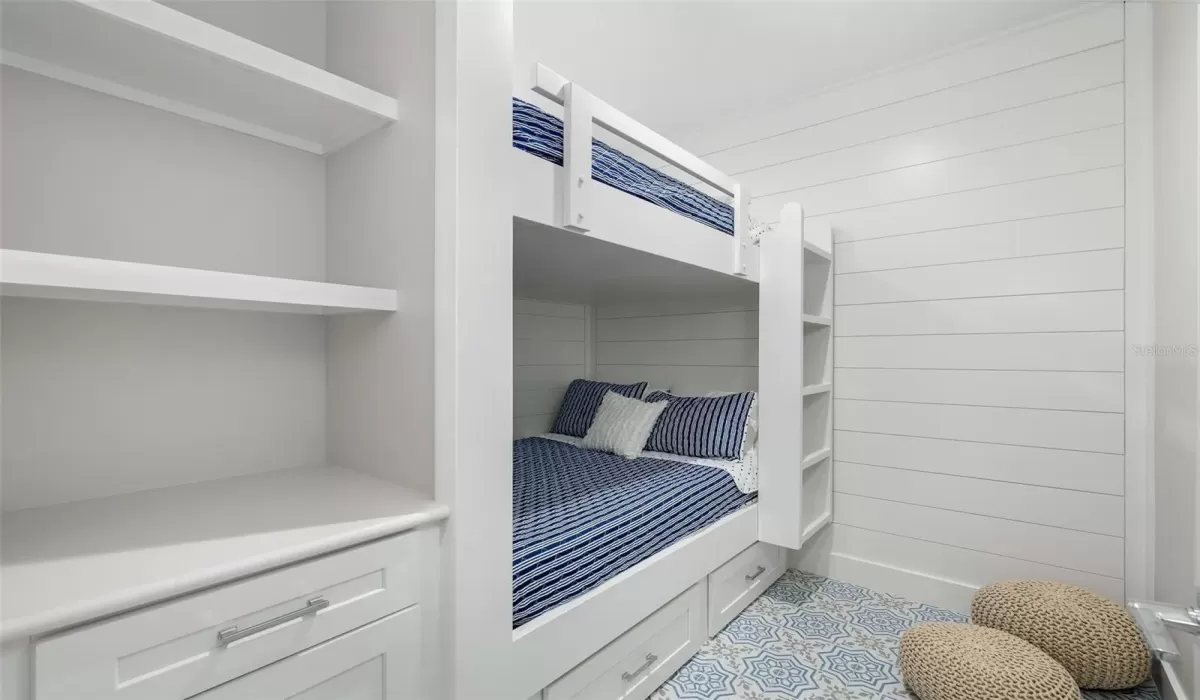 4 Bedrooms Bedrooms, 0 ,3 BathroomsBathrooms,Residential,For Sale,0,TB8414309