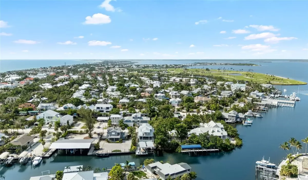 4 Bedrooms Bedrooms, 0 ,3 BathroomsBathrooms,Residential,For Sale,0,TB8414309