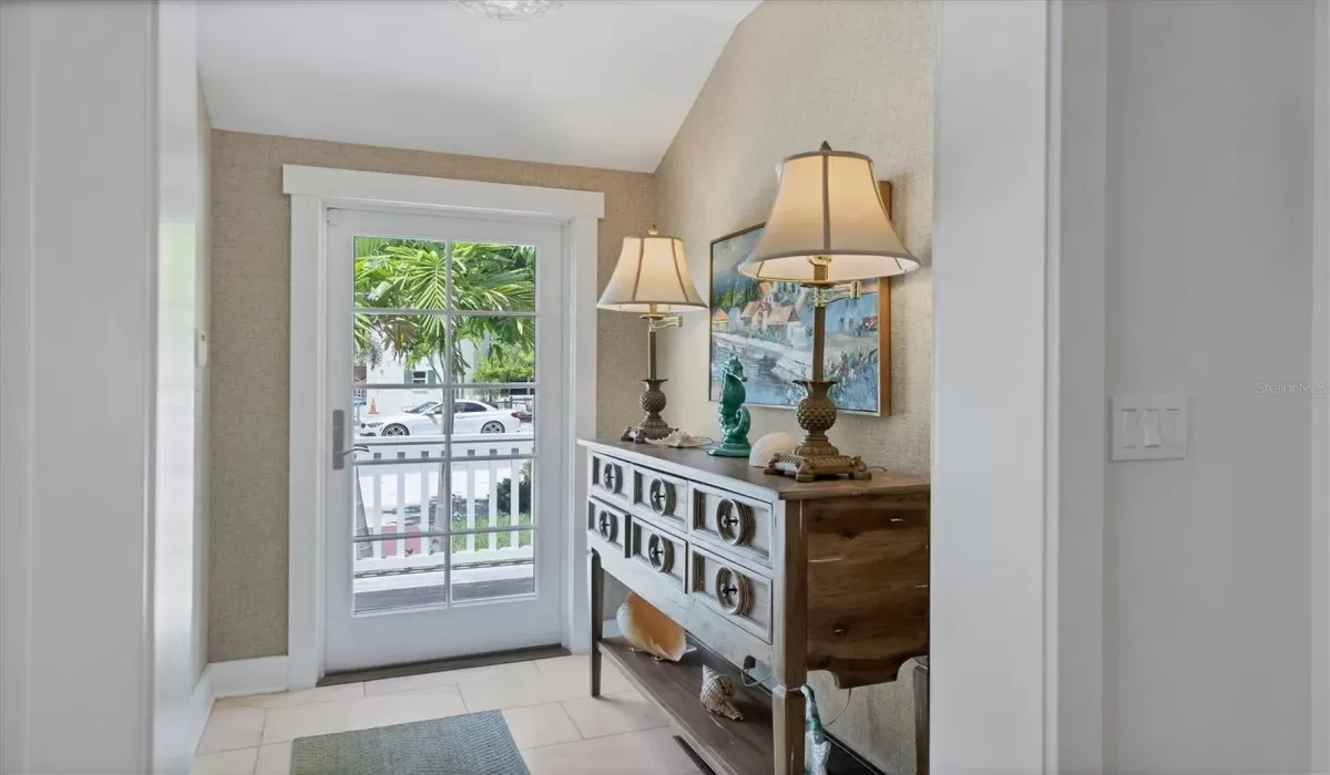 4 Bedrooms Bedrooms, 0 ,3 BathroomsBathrooms,Residential Lease,For Sale,0,D6143432
