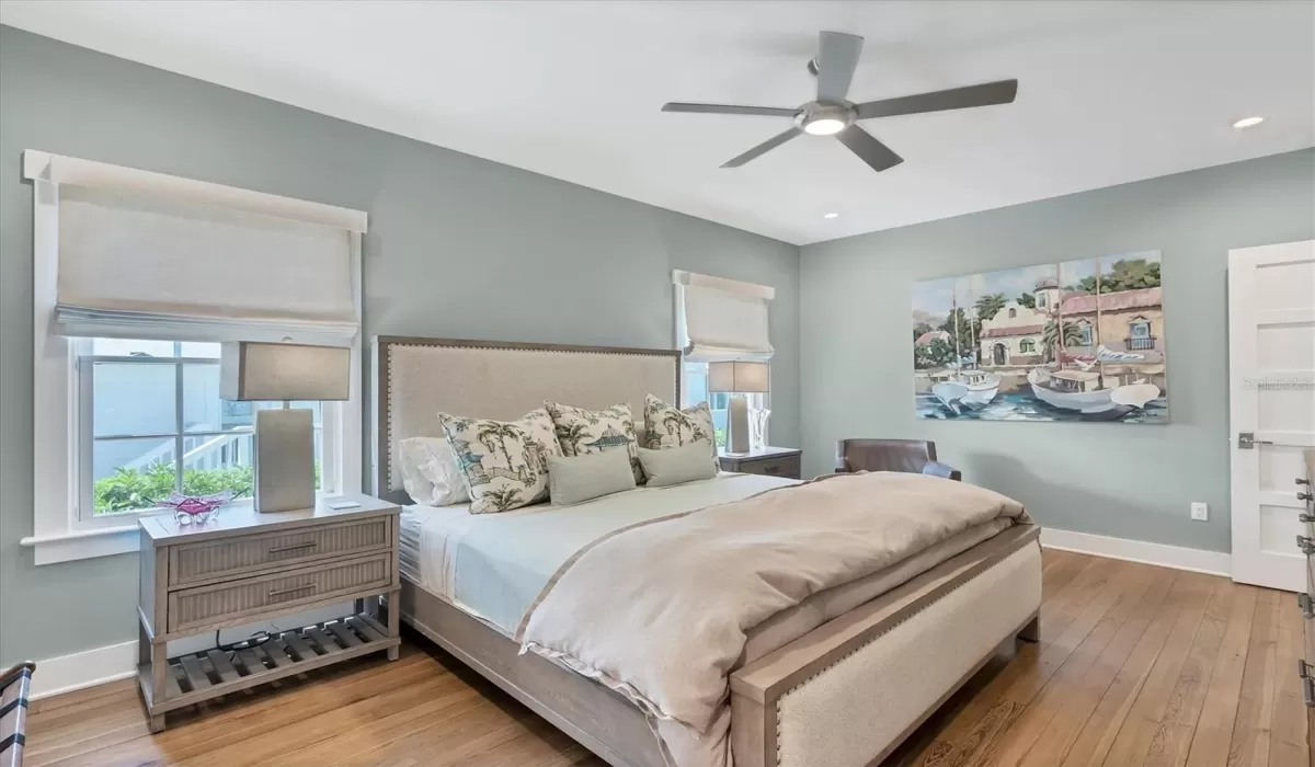 4 Bedrooms Bedrooms, 0 ,3 BathroomsBathrooms,Residential Lease,For Sale,0,D6143432