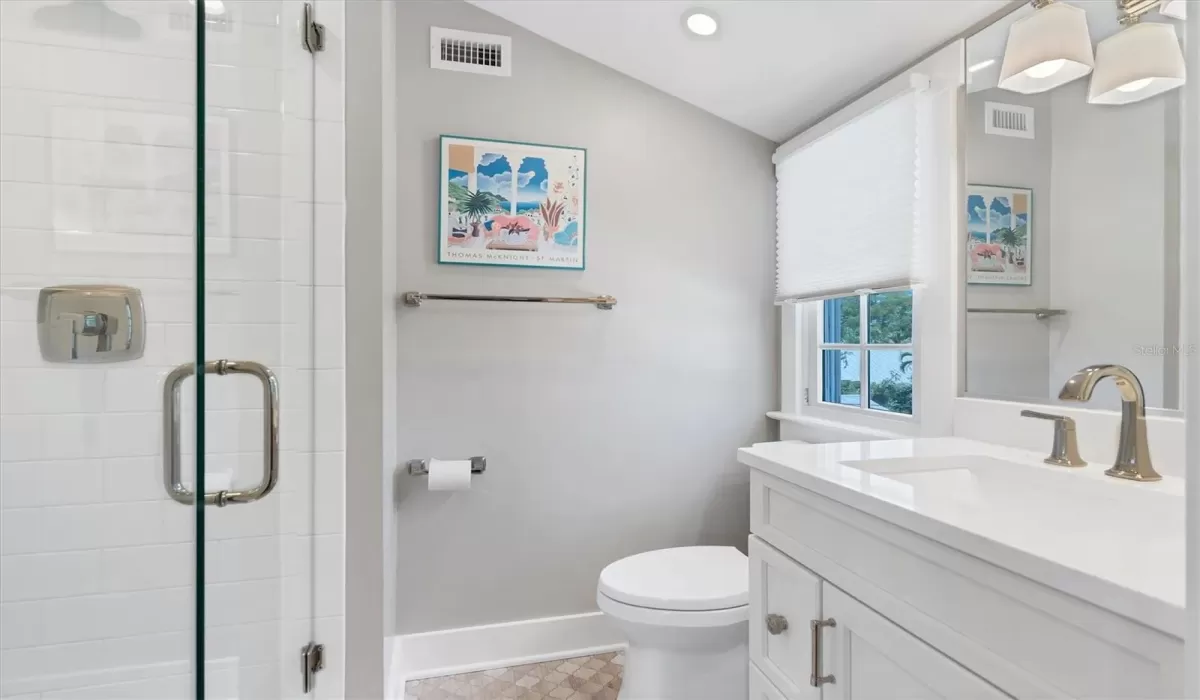 4 Bedrooms Bedrooms, 0 ,3 BathroomsBathrooms,Residential Lease,For Sale,0,D6143432