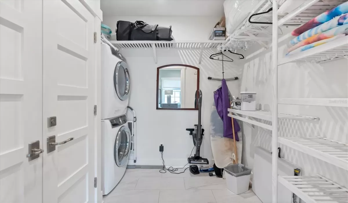 4 Bedrooms Bedrooms, 0 ,3 BathroomsBathrooms,Residential Lease,For Sale,0,D6143432