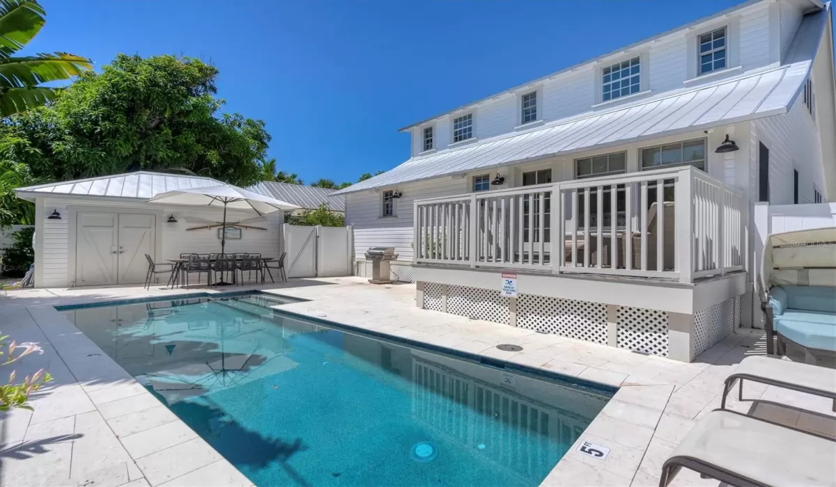 4 Bedrooms Bedrooms, 0 ,3 BathroomsBathrooms,Residential Lease,For Sale,0,D6143432