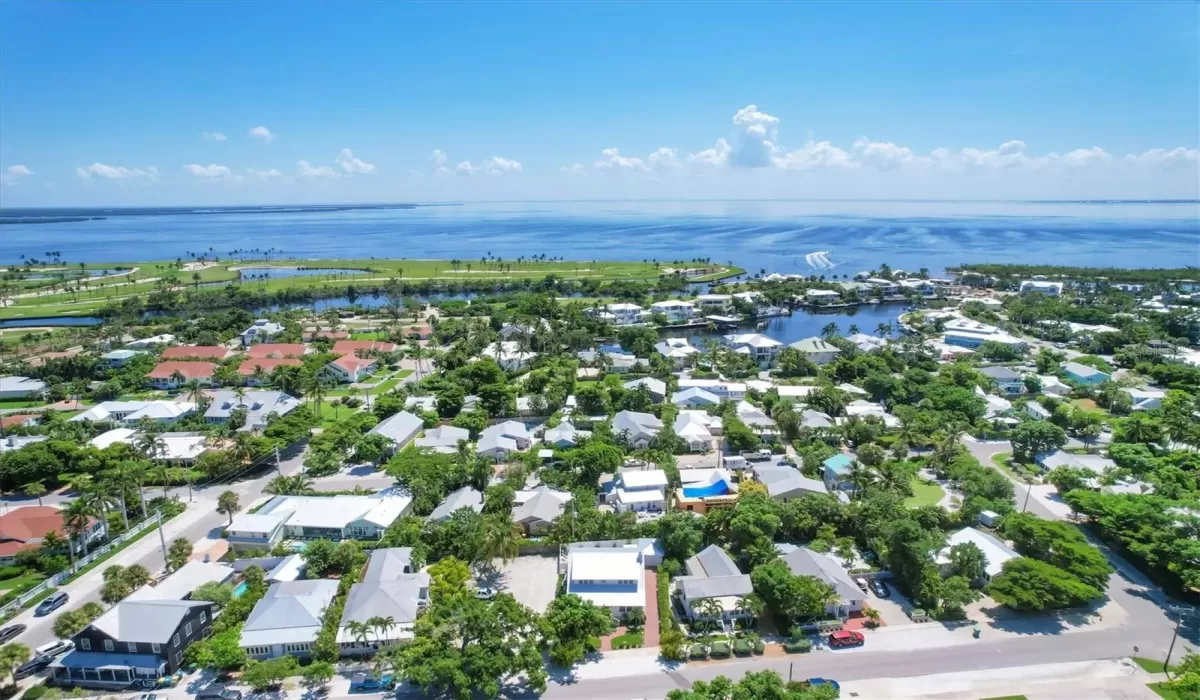 4 Bedrooms Bedrooms, 0 ,3 BathroomsBathrooms,Residential Lease,For Sale,0,D6143432
