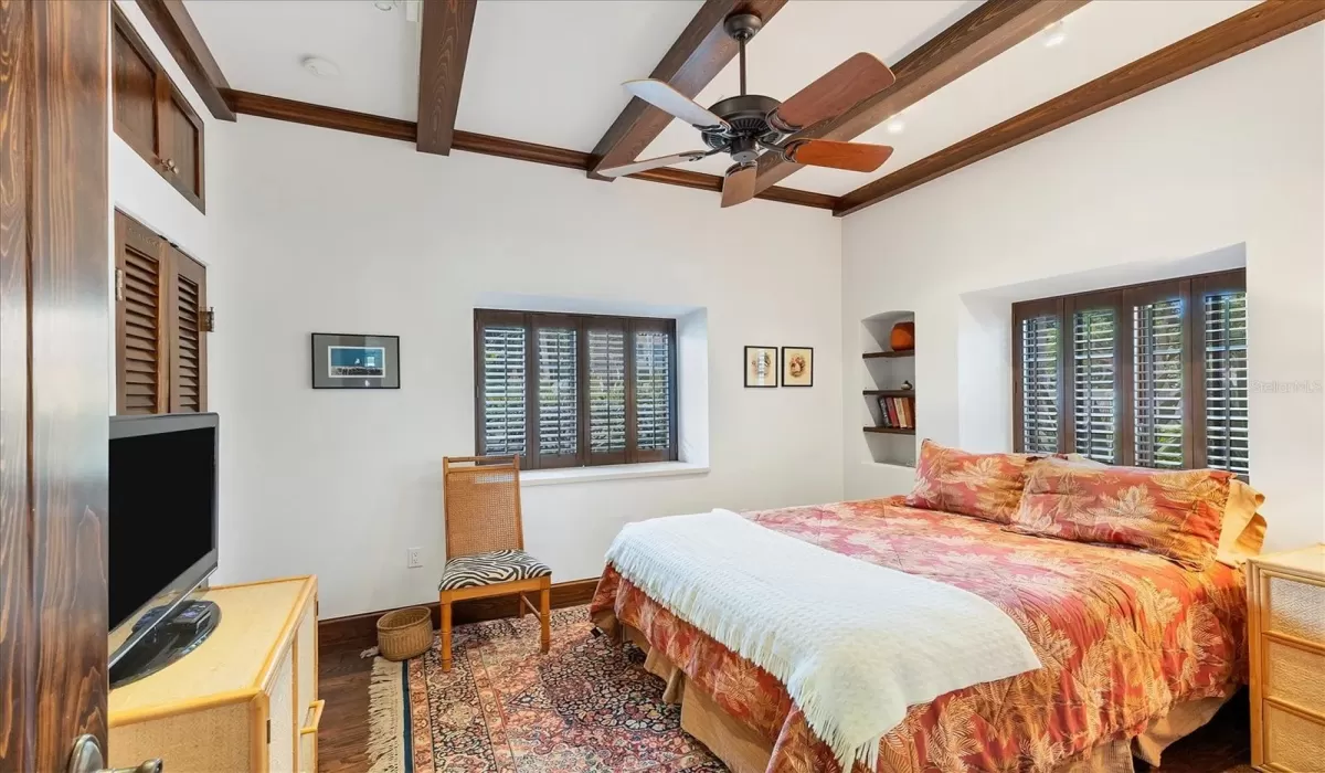 3 Bedrooms Bedrooms, 0 ,2 BathroomsBathrooms,Residential Lease,For Sale,0,D6143532