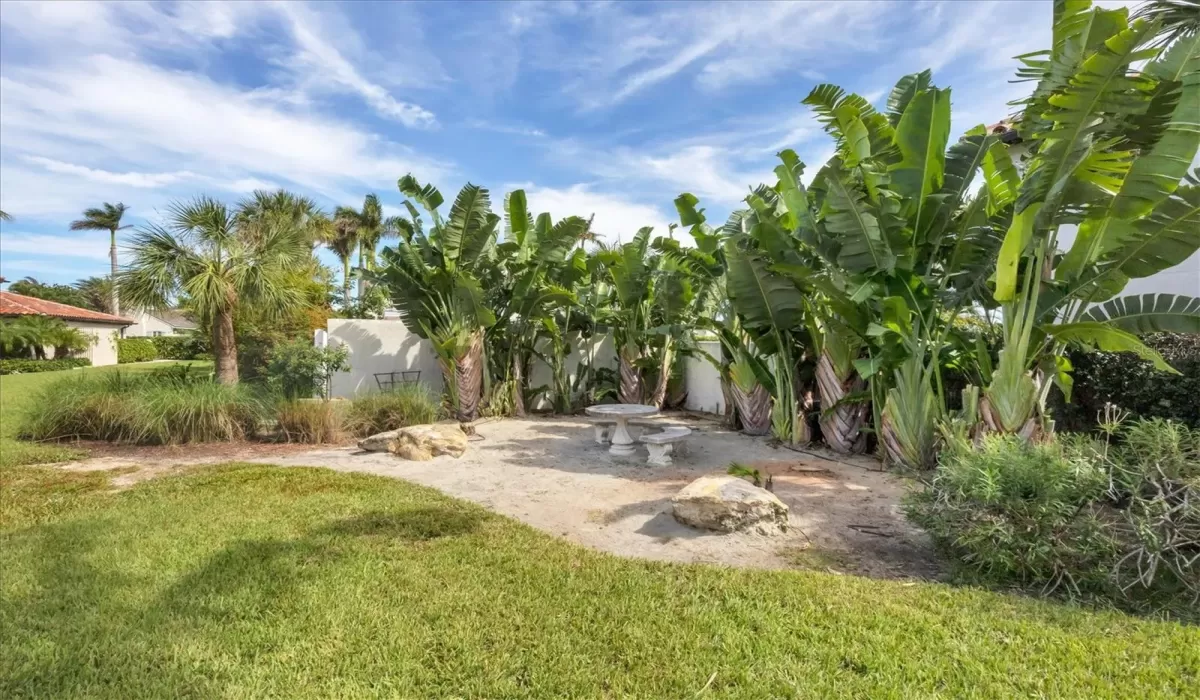 3 Bedrooms Bedrooms, 0 ,2 BathroomsBathrooms,Residential Lease,For Sale,0,D6143532