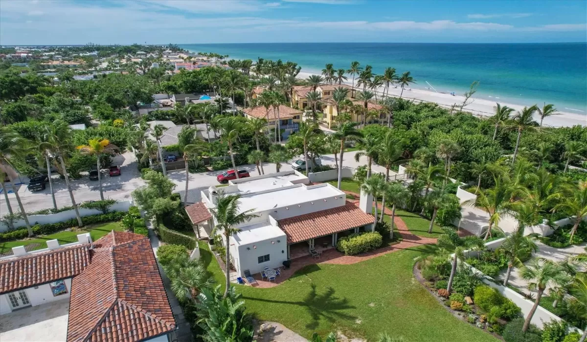3 Bedrooms Bedrooms, 0 ,2 BathroomsBathrooms,Residential Lease,For Sale,0,D6143532
