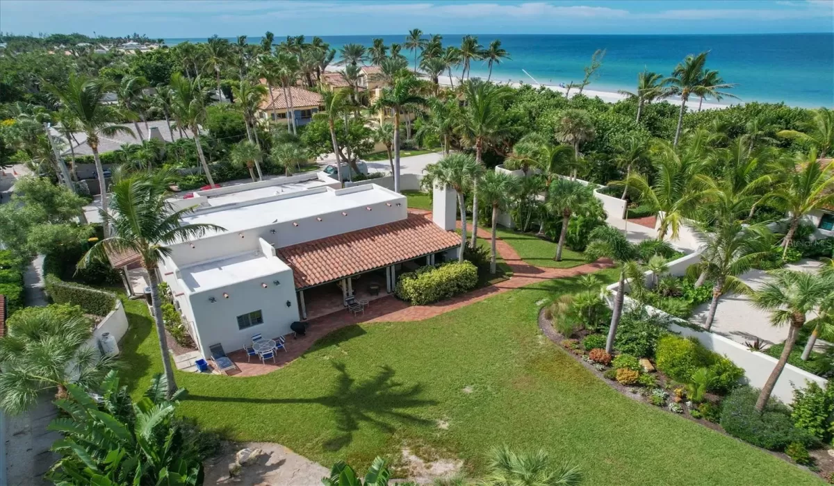 3 Bedrooms Bedrooms, 0 ,2 BathroomsBathrooms,Residential Lease,For Sale,0,D6143532