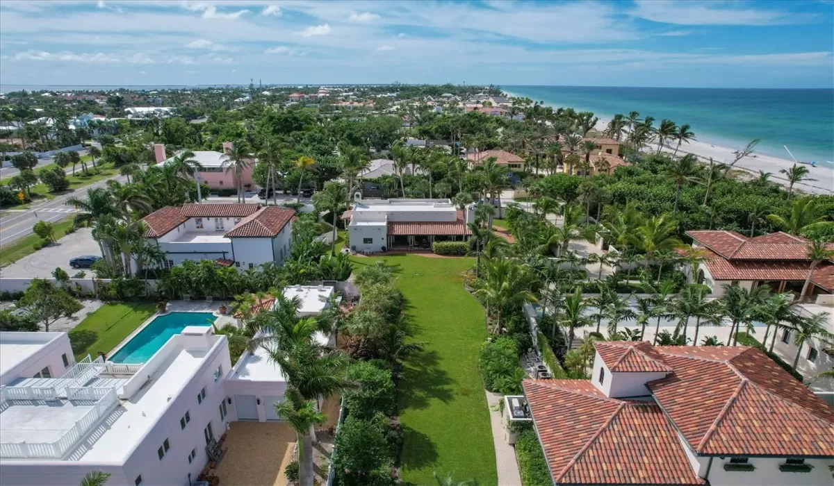 3 Bedrooms Bedrooms, 0 ,2 BathroomsBathrooms,Residential Lease,For Sale,0,D6143532