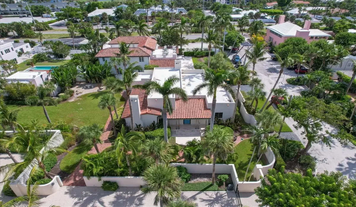 3 Bedrooms Bedrooms, 0 ,2 BathroomsBathrooms,Residential Lease,For Sale,0,D6143532