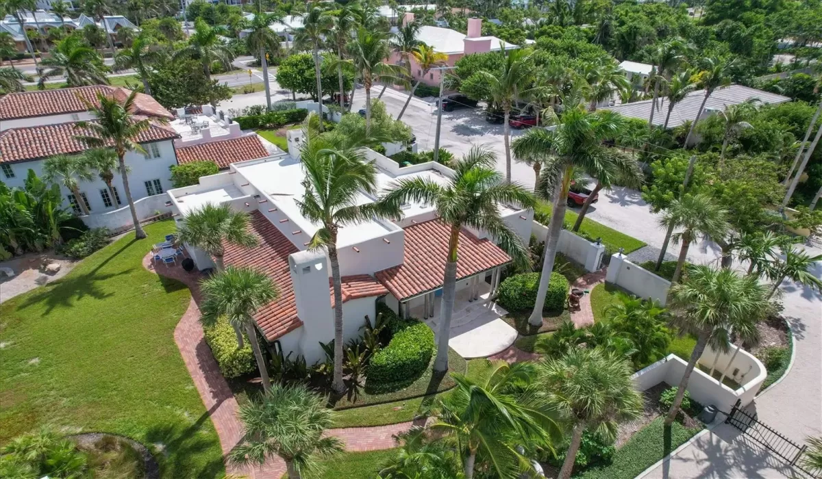 3 Bedrooms Bedrooms, 0 ,2 BathroomsBathrooms,Residential Lease,For Sale,0,D6143532