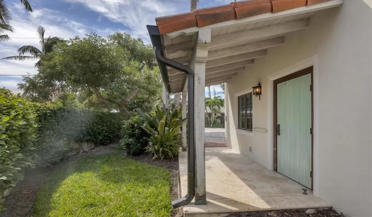3 Bedrooms Bedrooms, 0 ,2 BathroomsBathrooms,Residential Lease,For Sale,0,D6143532
