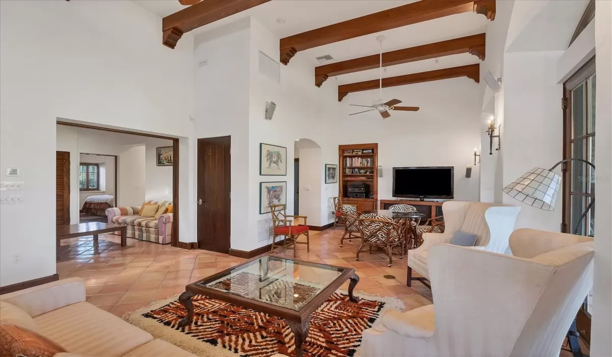 3 Bedrooms Bedrooms, 0 ,2 BathroomsBathrooms,Residential Lease,For Sale,0,D6143532