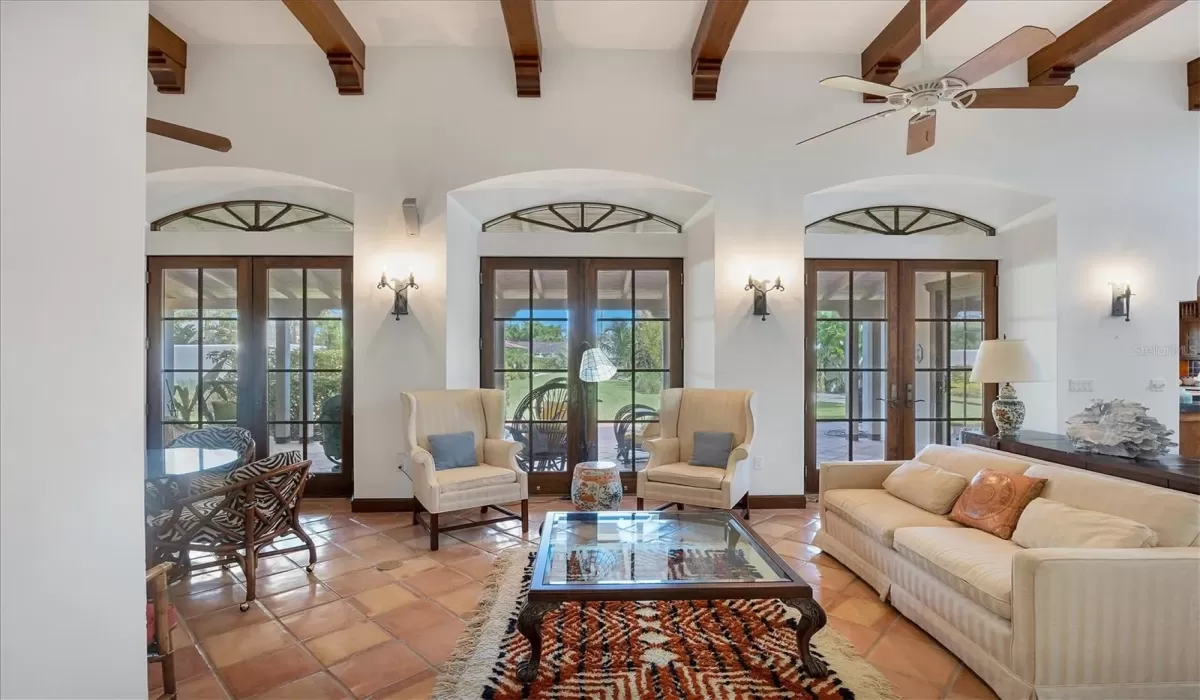 3 Bedrooms Bedrooms, 0 ,2 BathroomsBathrooms,Residential Lease,For Sale,0,D6143532