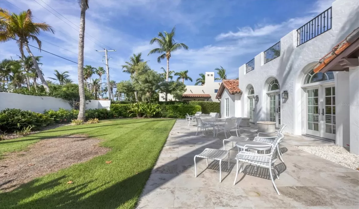 5 Bedrooms Bedrooms, 0 ,5 BathroomsBathrooms,Residential Lease,For Sale,0,D6143540
