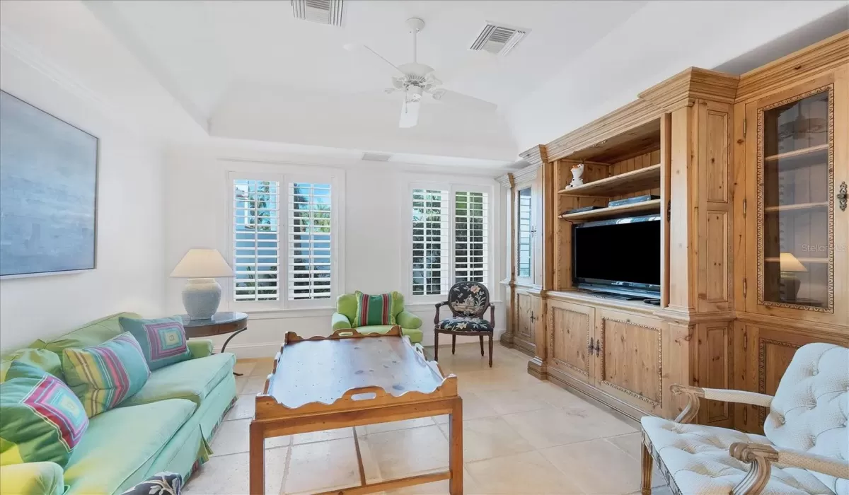 5 Bedrooms Bedrooms, 0 ,5 BathroomsBathrooms,Residential Lease,For Sale,0,D6143540